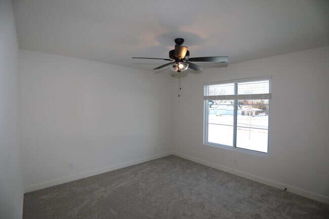 Building Photo - 4400 Kingston Heath Dr