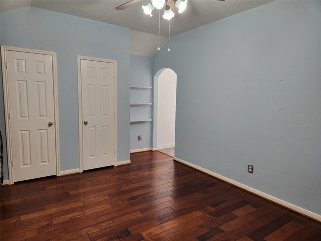 Building Photo - 23611 Desert Gold Dr