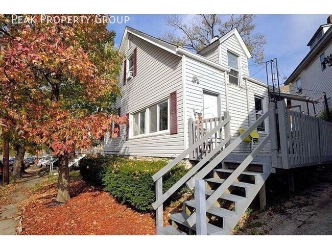 Building Photo - 2538 Vestry Ave