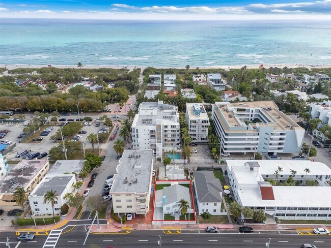 Building Photo - 7835 Harding Ave