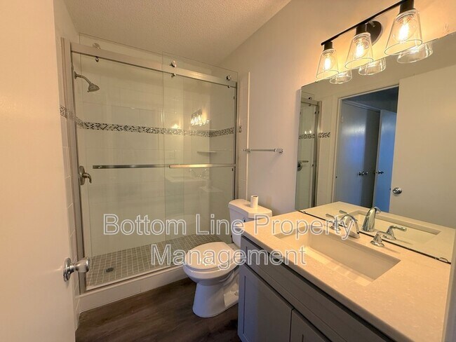 Building Photo - 5810 Hunting Ridge Ln