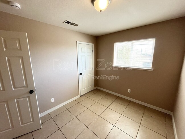 Building Photo - 2782 Determine Dr