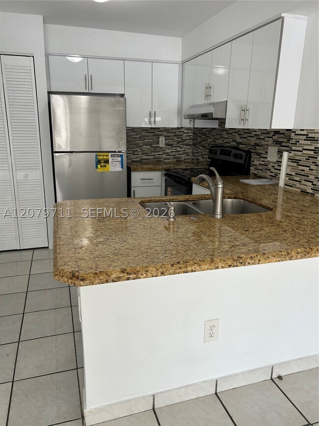 Building Photo - 15431 SW 86th Terrace