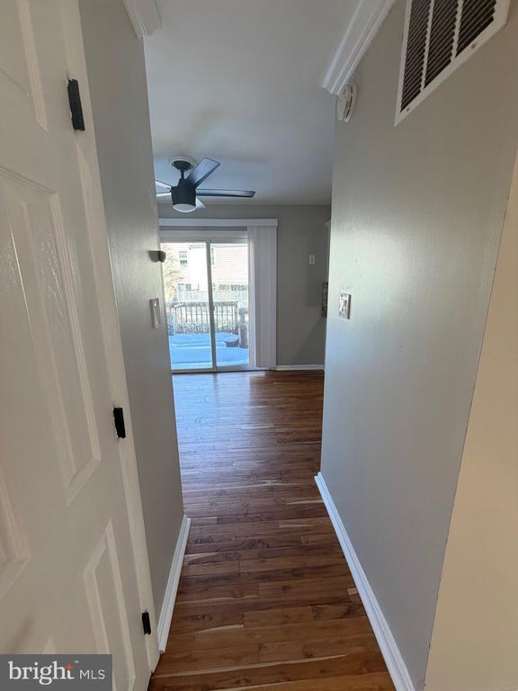 Building Photo - 4435 Cape Cod Cir