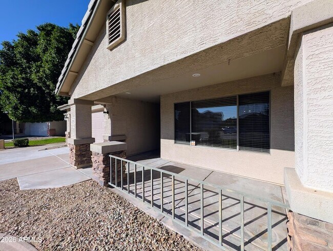 Building Photo - 11134 W Windsor Ave