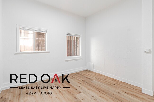 Building Photo - 739 Normandie Ave