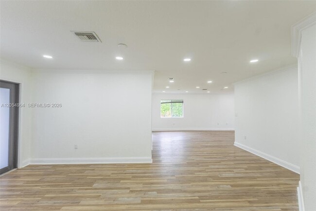 Building Photo - 30 NW 159th St