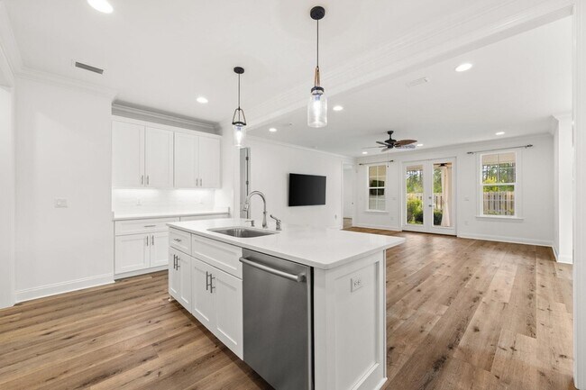 Building Photo - 217 Windrow Way