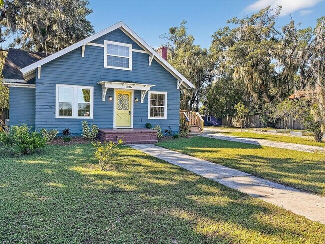 Building Photo - 1016 E Washington Ave