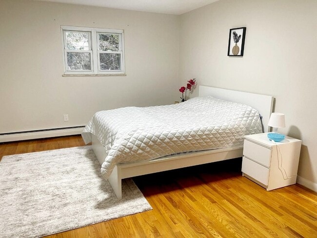 Building Photo - 8 Lawson Ct