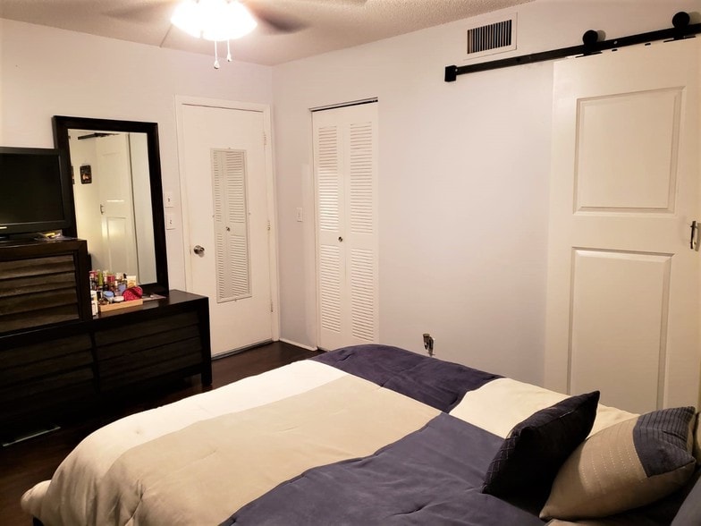 Master Bedroom - 7900 NW 50th St