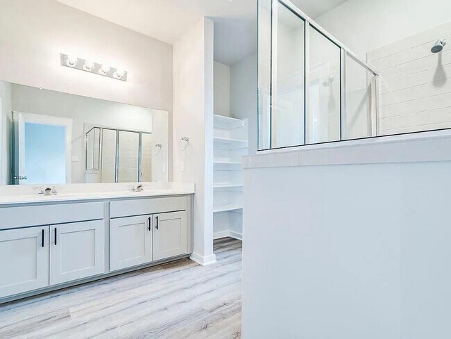 Building Photo - 515 Fieldwood Dr