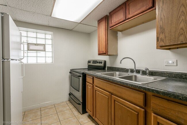 Building Photo - 3714 W Ferdinand St