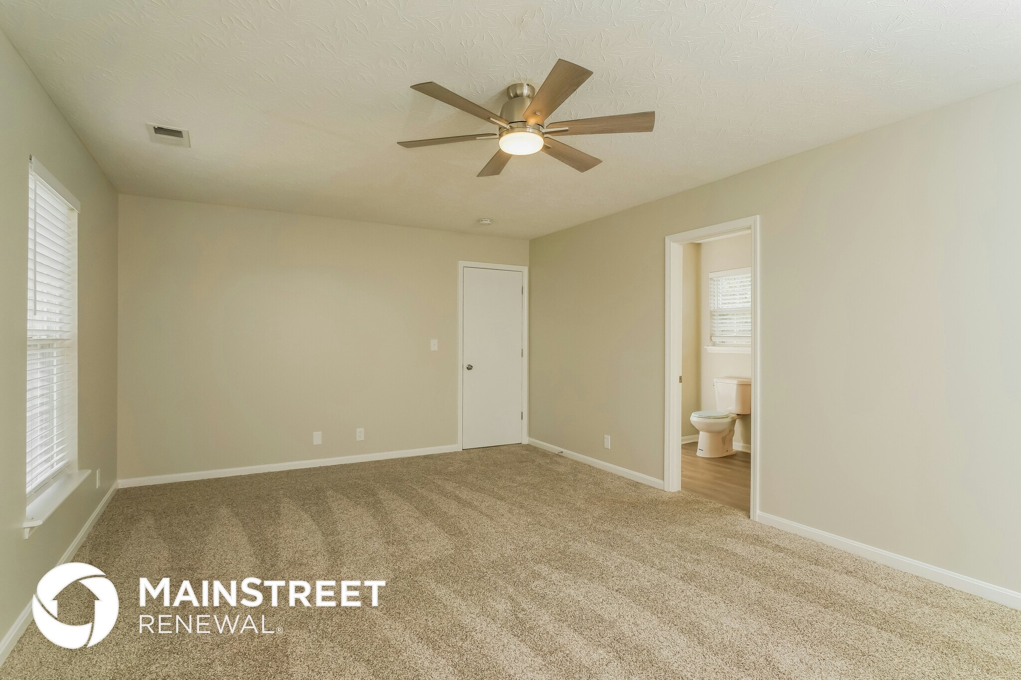 Building Photo - 10628 Irvin Pines Dr