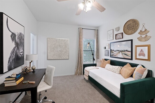 Building Photo - 13014 Idledale Dr