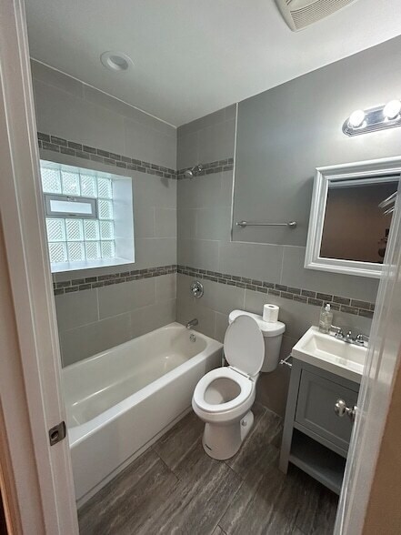 Building Photo - 1301 S 51st Ave