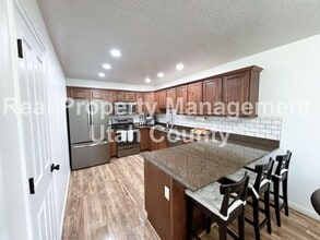 Building Photo - 1849 N Bountiful Wy