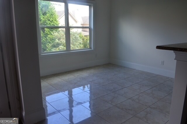 Building Photo - 15 Creekwater Dr