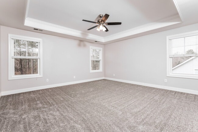 Building Photo - 190 Grey Hawk Dr