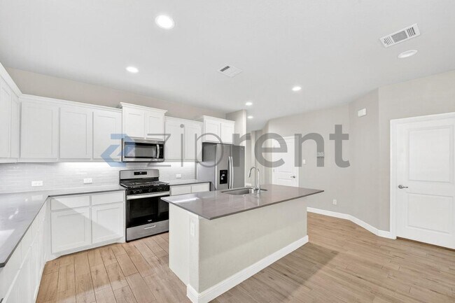 Building Photo - 11501 Adare Dr