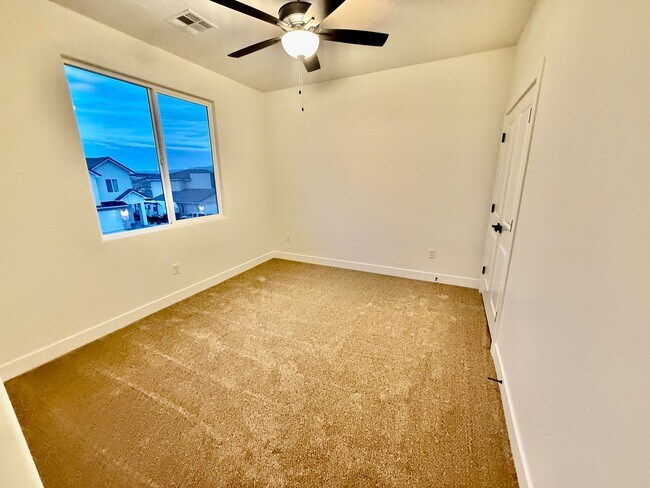 Building Photo - Beautiful Home in Desert Canyons Neighborhood