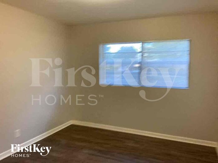 Building Photo - 679 W Melrose Cir
