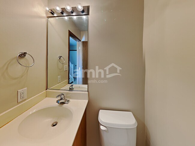 Building Photo - 20921 W Barrington Ln