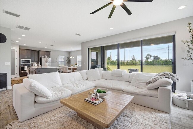 Building Photo - 6396 Roadstead Ct