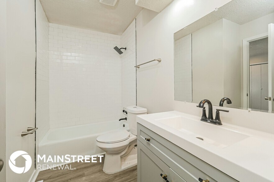 Building Photo - 2972 Iva Dr