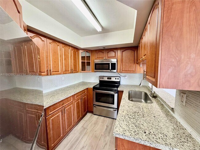 Building Photo - 8335 SW 152nd Ave