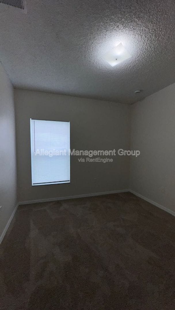 Building Photo - 939 Halifax Dr