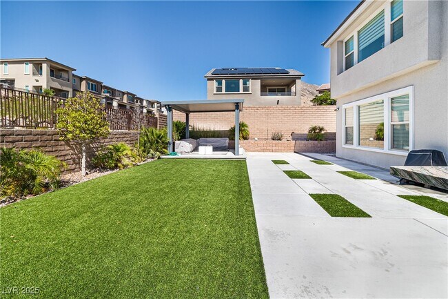 Building Photo - 10967 White Alder Pl