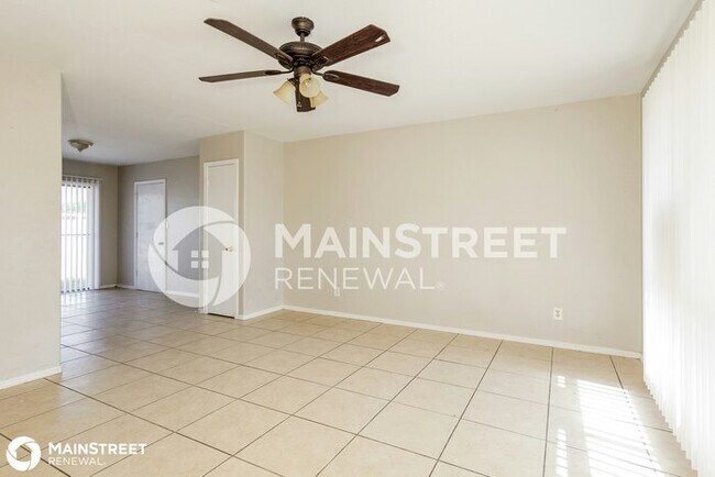 Building Photo - 3150 N 77th Ln, Phoenix, AZ 85033