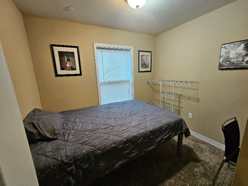 Building Photo - 2313 W 5th St