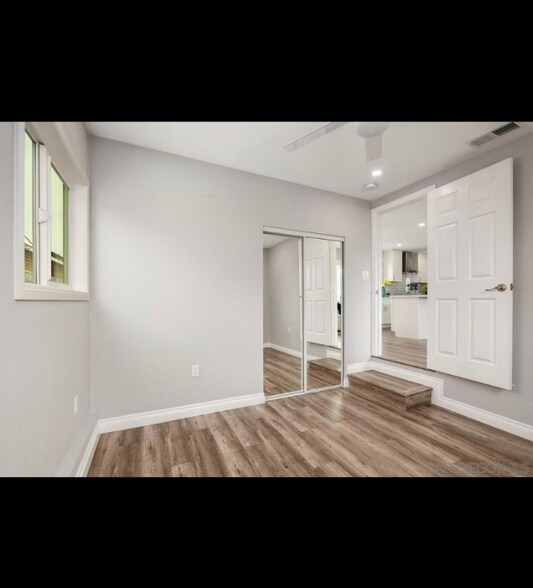 Building Photo - 1333 Nashville St