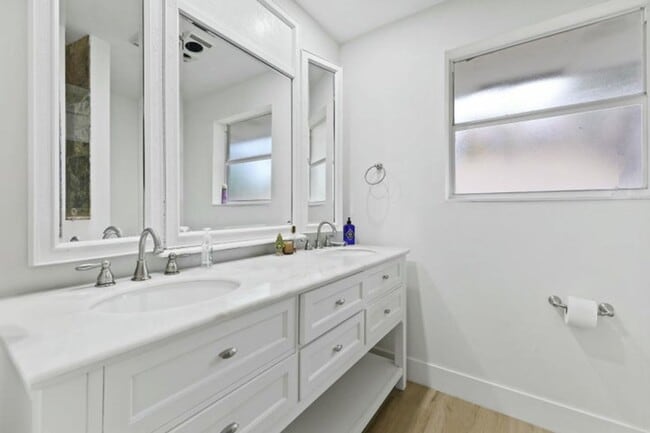 Building Photo - 486 NW 1st St