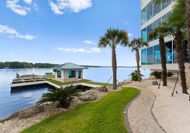 Building Photo - 8776 Harbor Cir