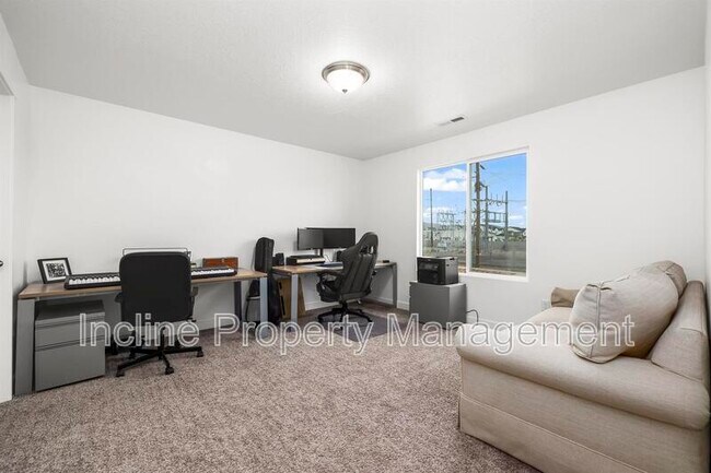 Building Photo - 318 Wren Hill Ln