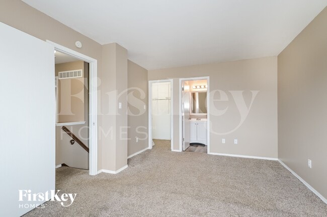 Building Photo - 12880 High Crest Dr