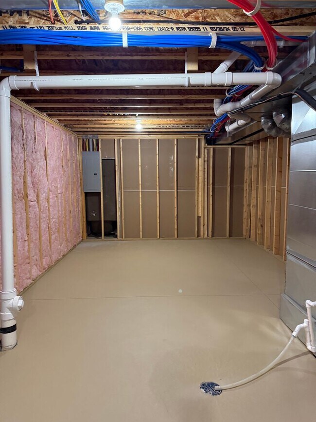 Building Photo - Brand New 3 bedroom/3 bathroom ranch townhome in Waverly