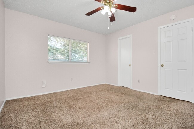 Building Photo - 19214 Cypress River Dr