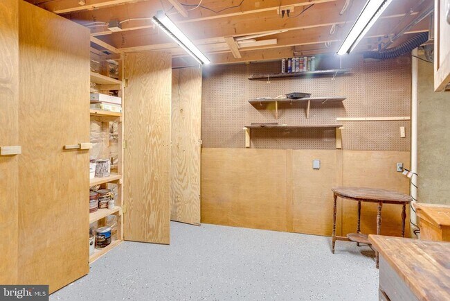 Building Photo - 15385 Bevanwood Dr