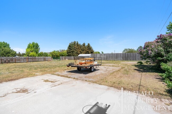 Building Photo - Charming Country Home on 2 Acres | 5 Bed | 3 Bath | Blackfoot, ID