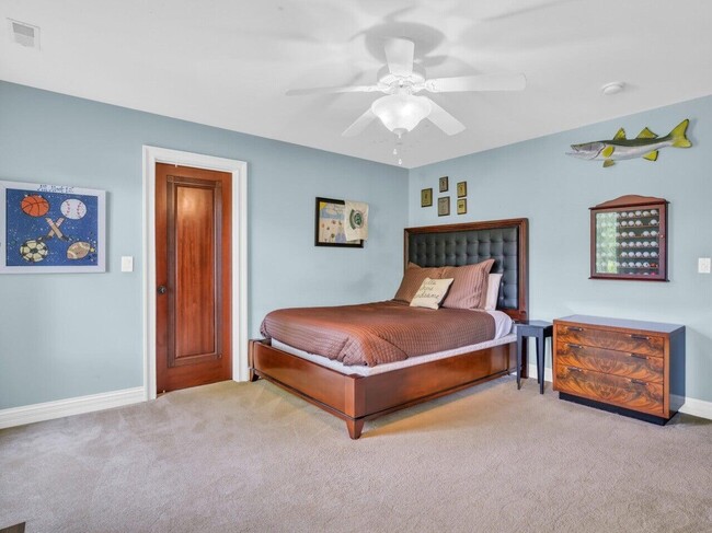 Building Photo - 106 Michigan Ct