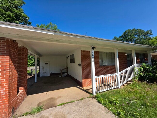 Building Photo - 3805 Mellene Dr