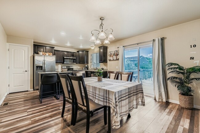 Building Photo - 9779 Lima Cir