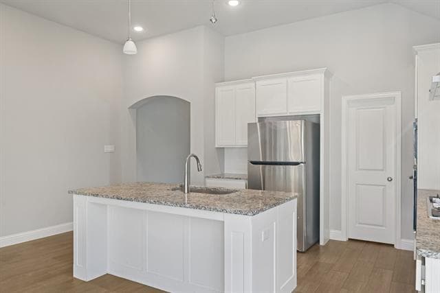 Building Photo - 1709 Everitt Trail