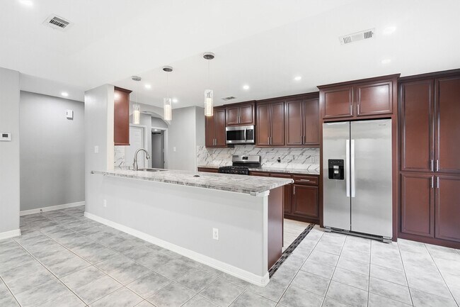 Building Photo - 20126 Seablossom Ln