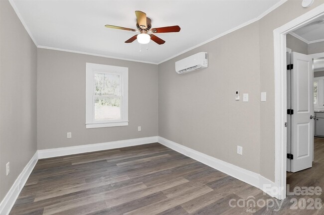 Building Photo - 510 S 12th St