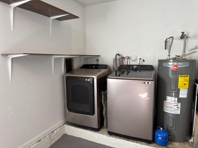 Building Photo - 5516 NW 22nd St